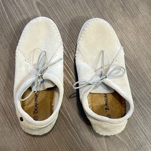 BearPaw moccasins cow suede,